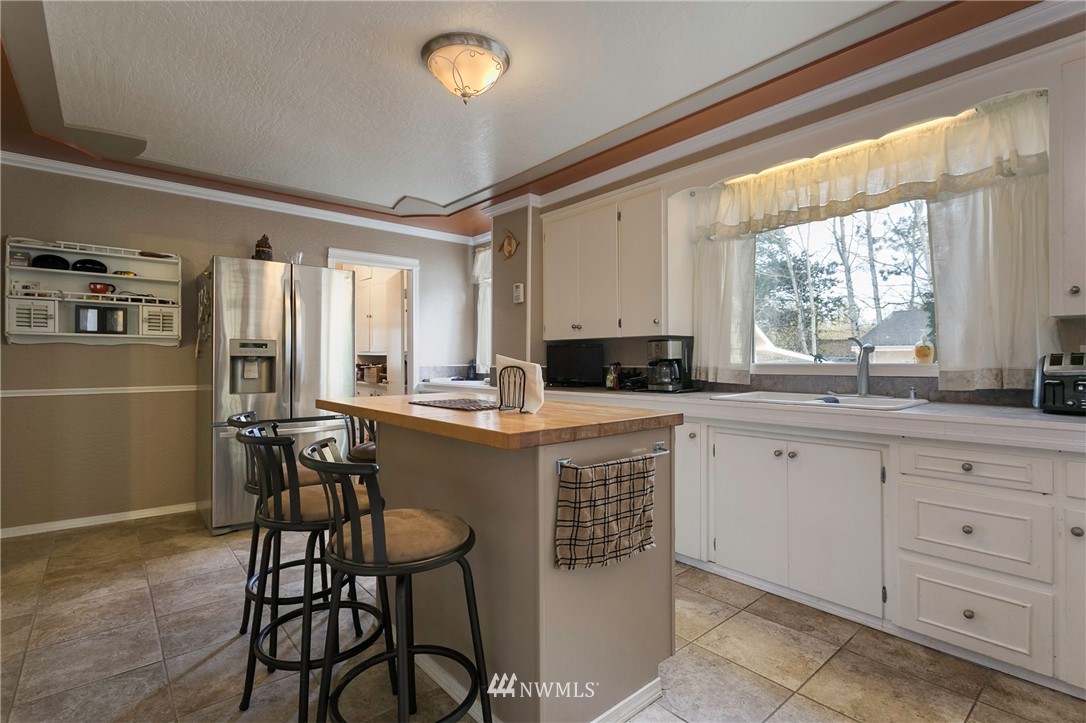 4226 Pickett Road Bellingham, WA 98226 - Photo 8 of 25 Gallery Image 8