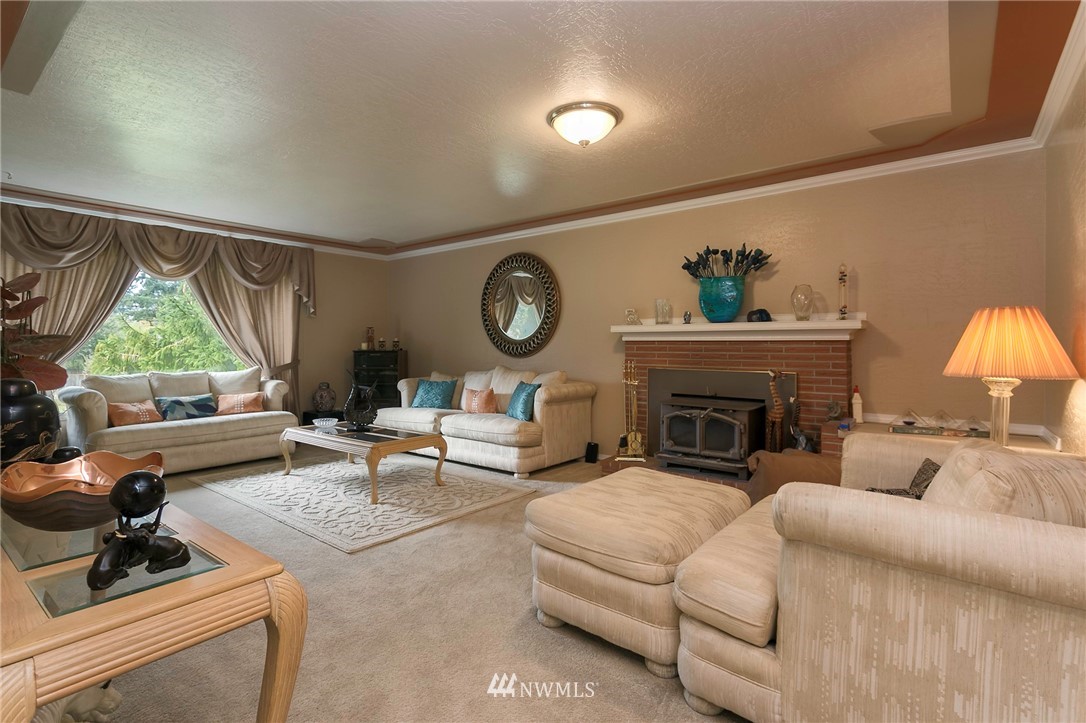 4226 Pickett Road Bellingham, WA 98226 - Photo 9 of 25 Gallery Image 9
