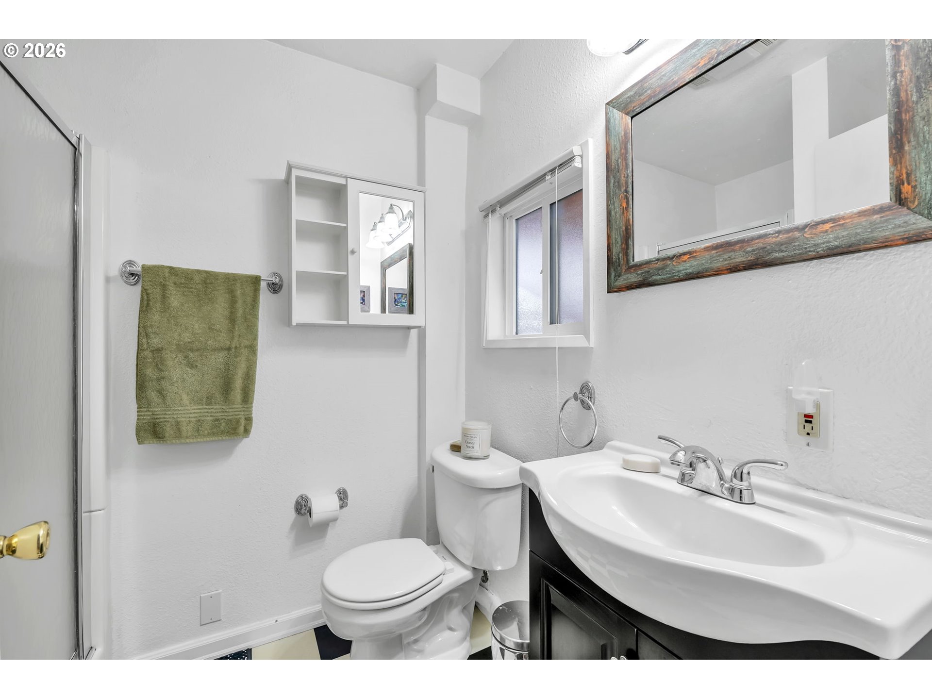 157 Hansen Lane Eugene, OR 97404 - Photo 32 of 46 a bathroom with a sink and a toilet