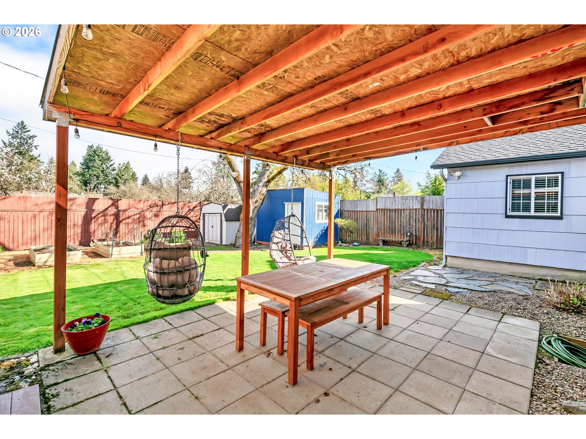 157 Hansen Lane Eugene, OR 97404 - Photo 40 of 46 a backyard of a house with seating space