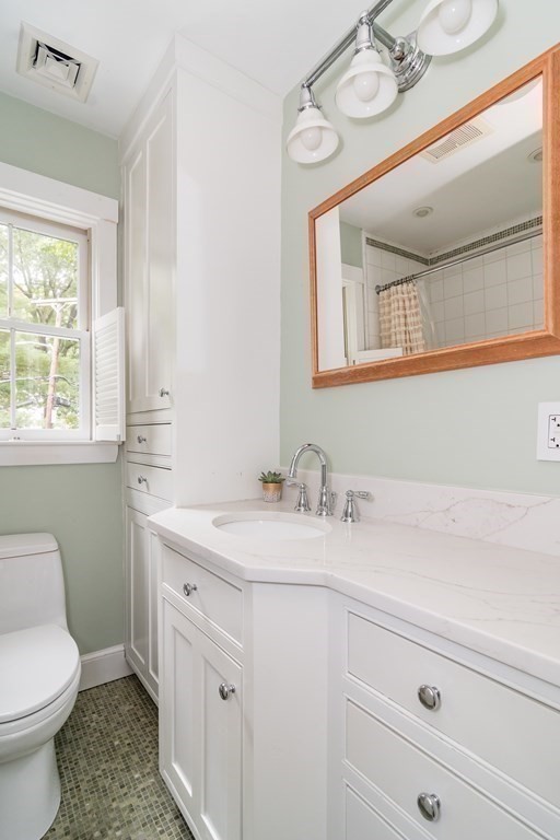 15 Howe Street Wellesley, MA 02482 - Photo 12 of 21