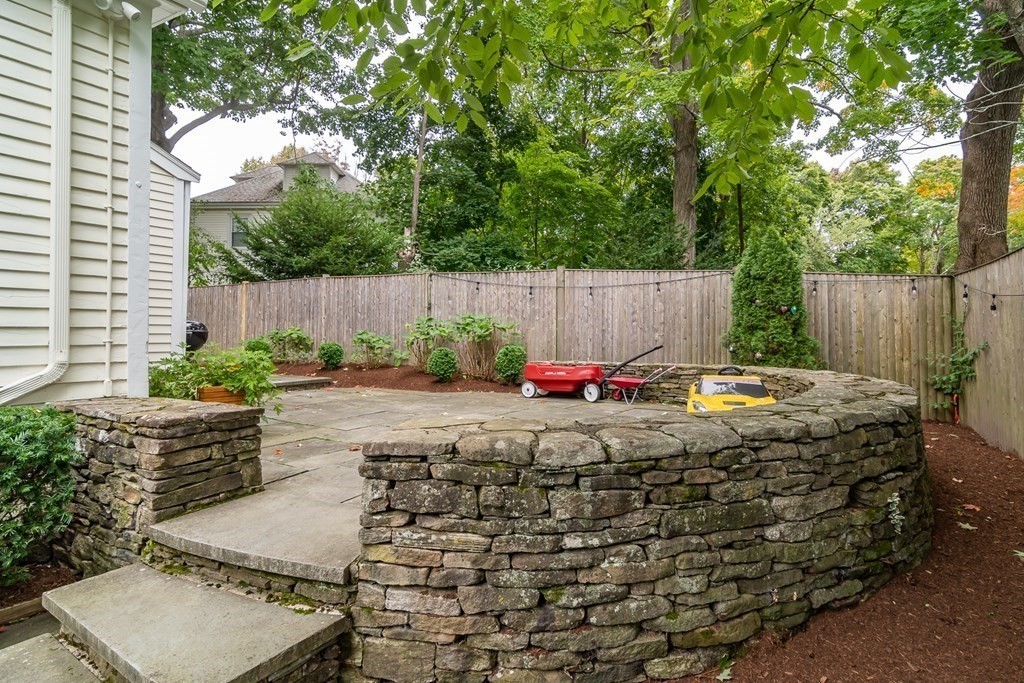 15 Howe Street Wellesley, MA 02482 - Photo 18 of 21