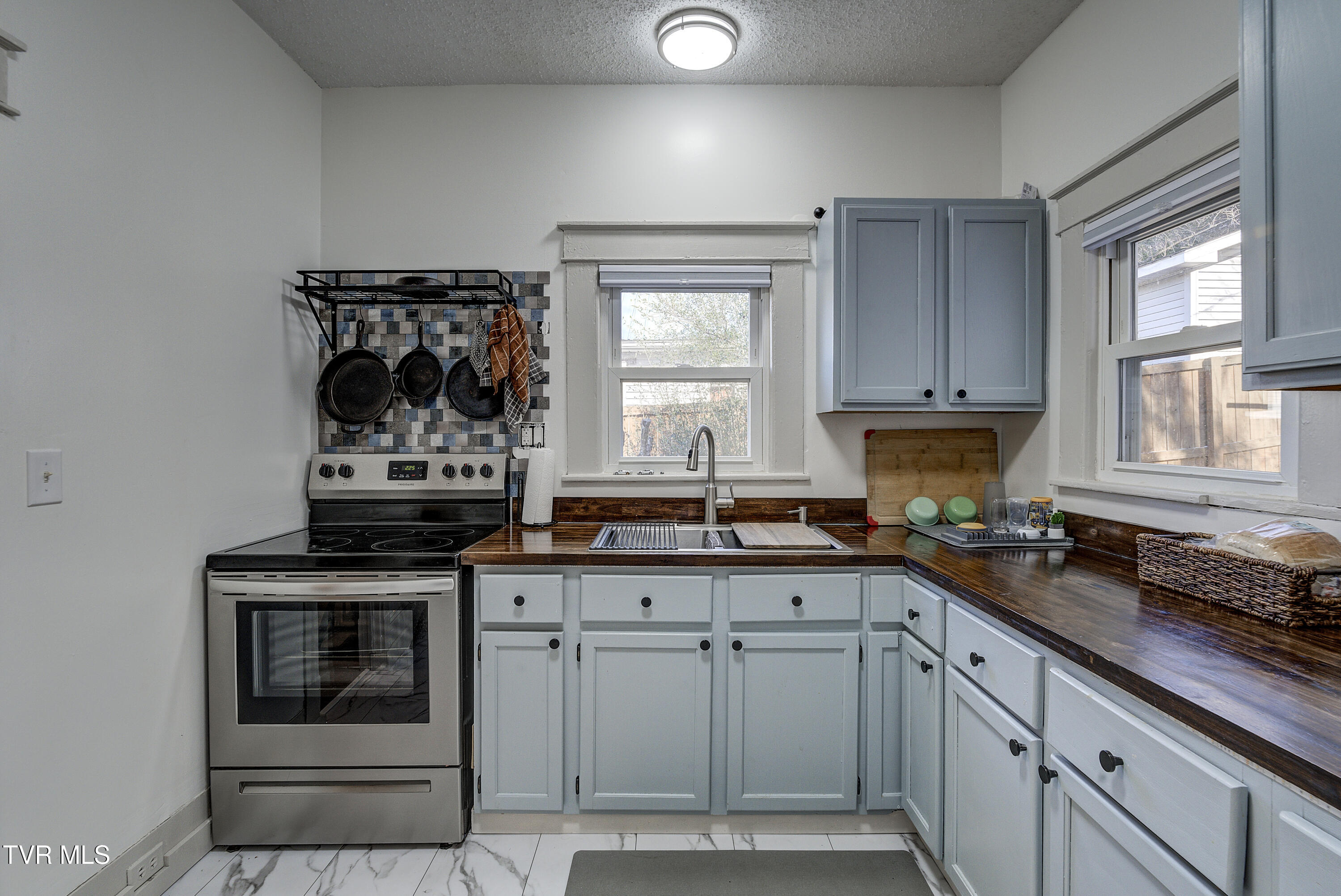 220 New Avenue Erwin, TN 37650 - Photo 12 of 25 NewAve-INTERIOR-6