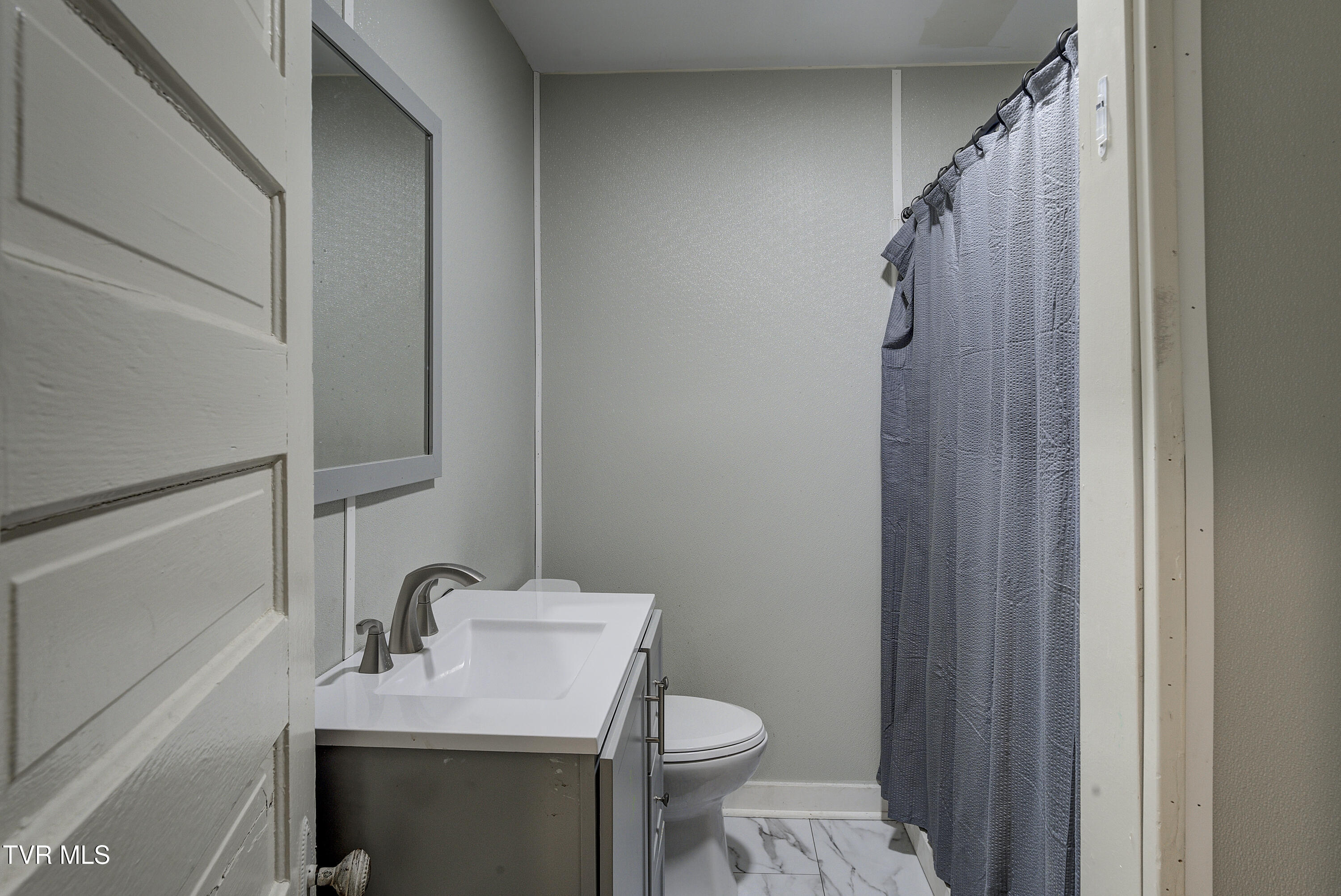 220 New Avenue Erwin, TN 37650 - Photo 17 of 25 NewAve-INTERIOR-12