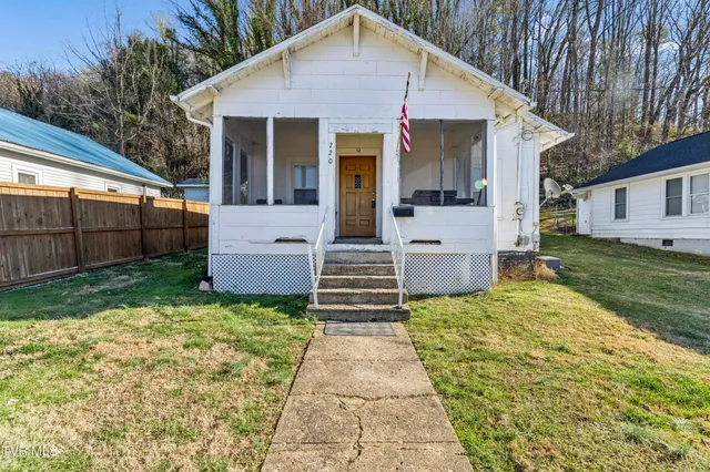 $185,000 | 220 New Avenue, Erwin, TN 37650