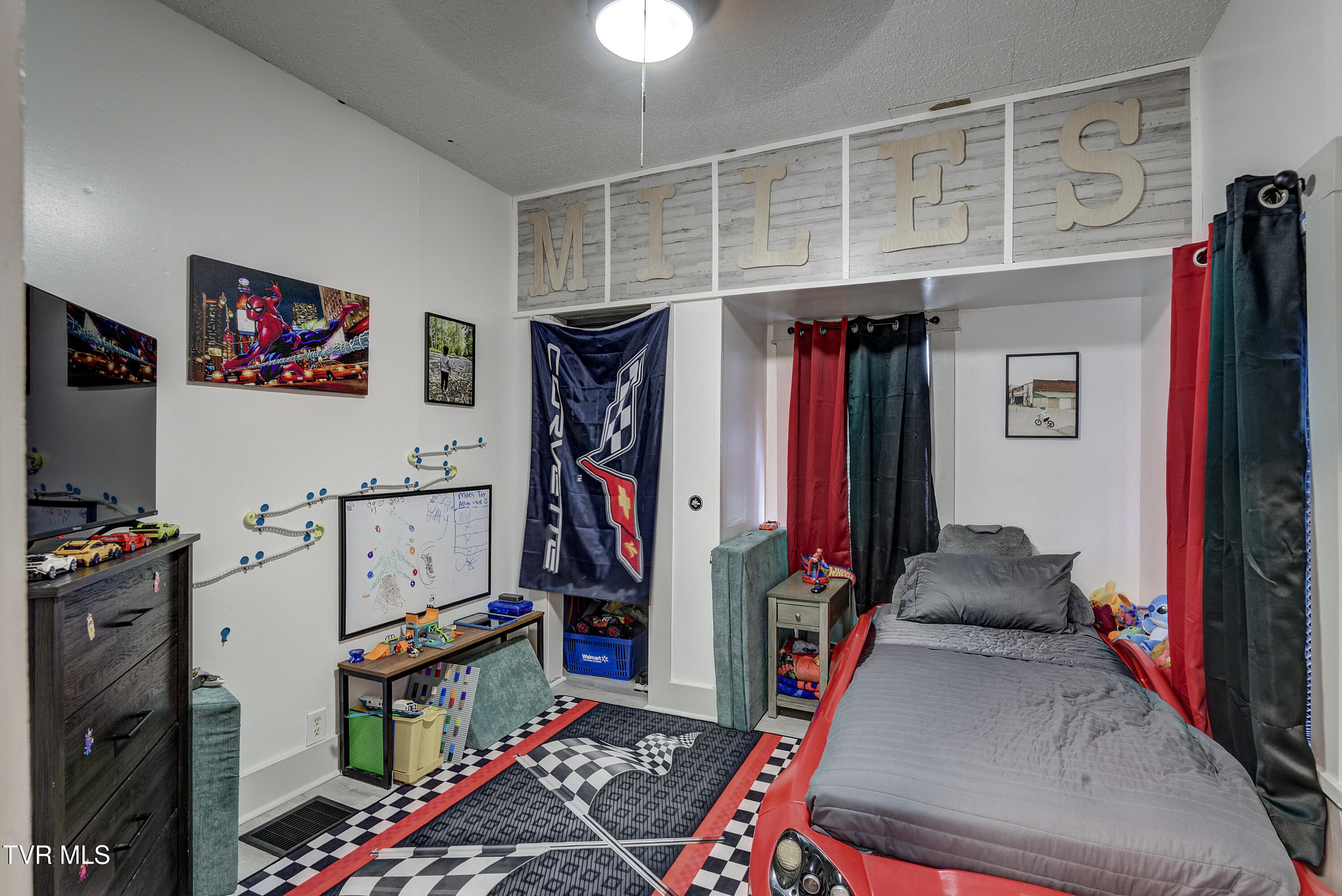 220 New Avenue Erwin, TN 37650 - Photo 21 of 25 NewAve-INTERIOR-1