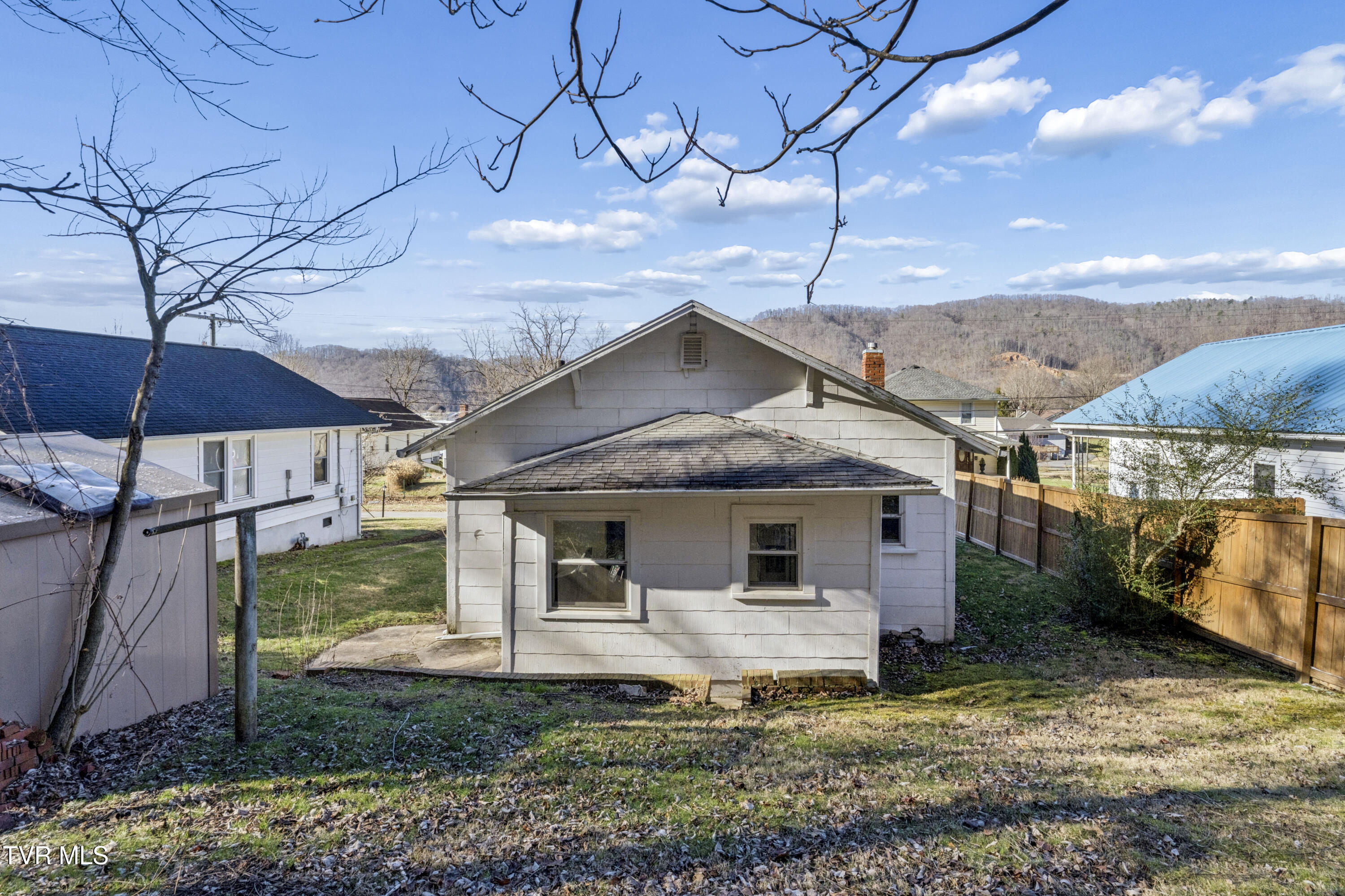 220 New Avenue Erwin, TN 37650 - Photo 23 of 25 New-EXTERIOR-6