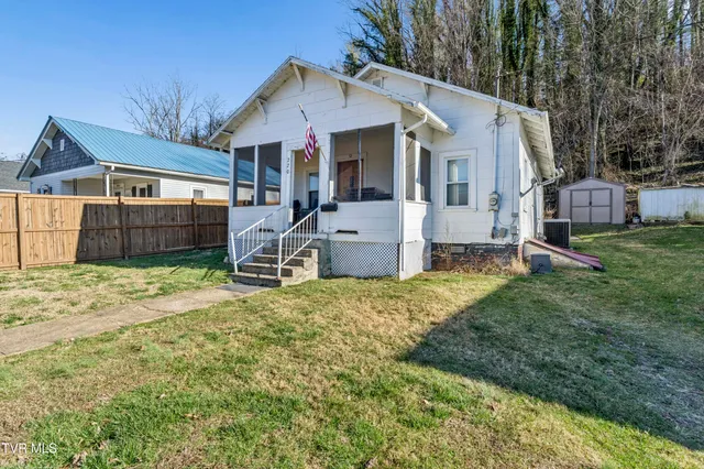 $185,000 | 220 New Avenue, Erwin, TN 37650