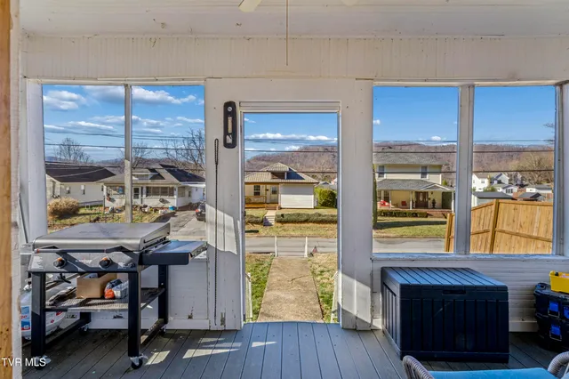 $185,000 | 220 New Avenue, Erwin, TN 37650