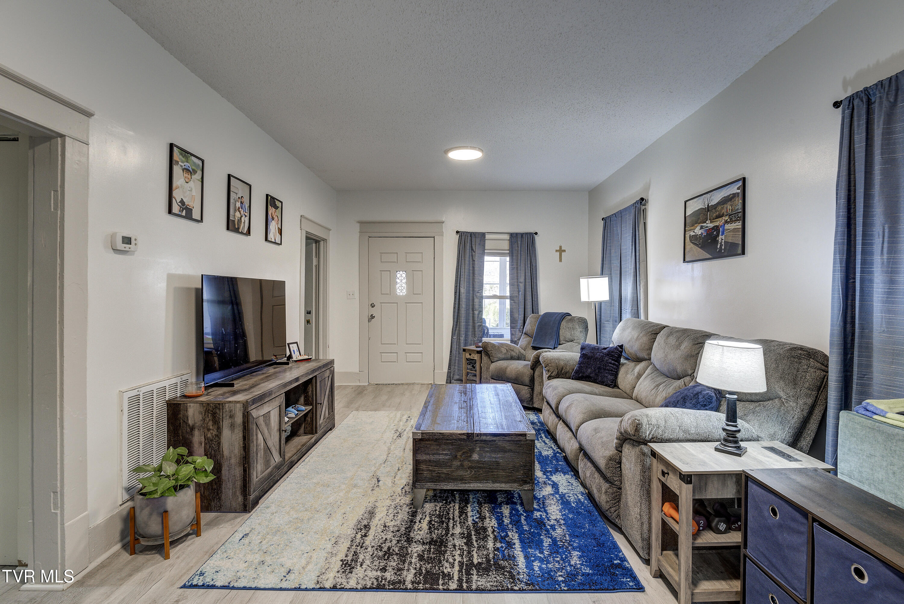 220 New Avenue Erwin, TN 37650 - Photo 9 of 25 NewAve-INTERIOR-4