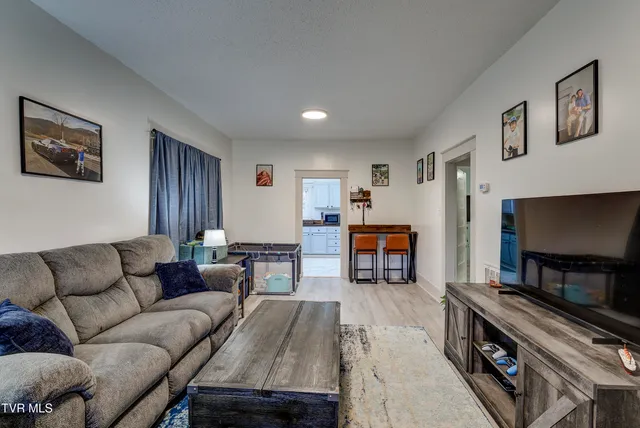 $185,000 | 220 New Avenue, Erwin, TN 37650