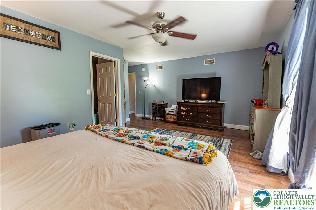 518 Bauer Road Bath, PA 18014 - Photo 15 of 59