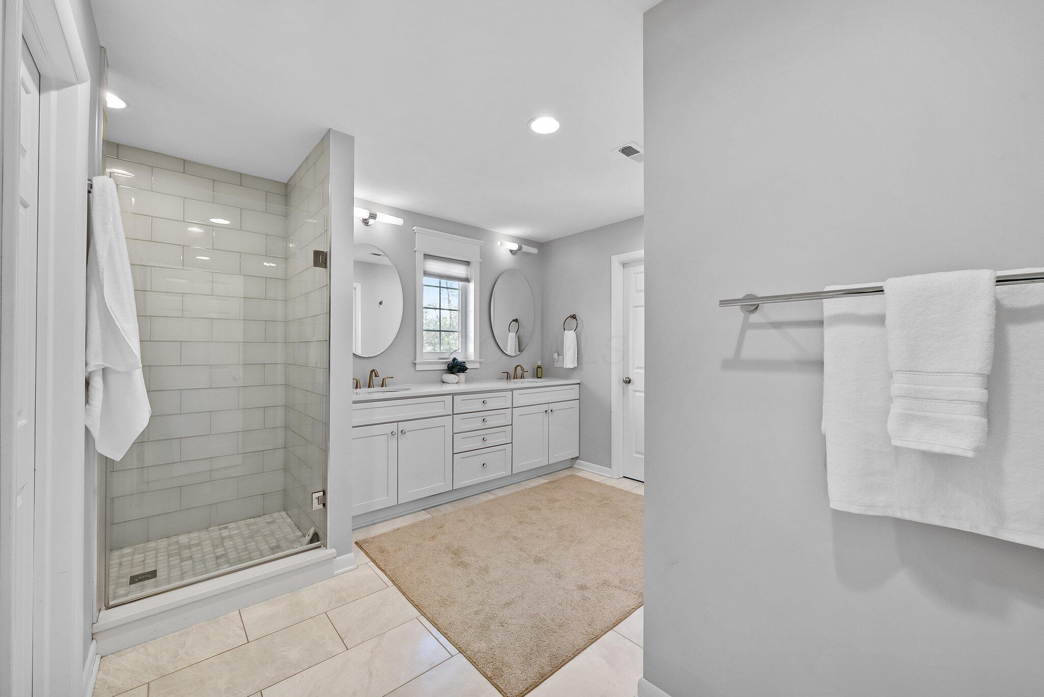 1269 Windham Road Columbus, OH 43220 - Photo 29 of 82 Primary Bathroom