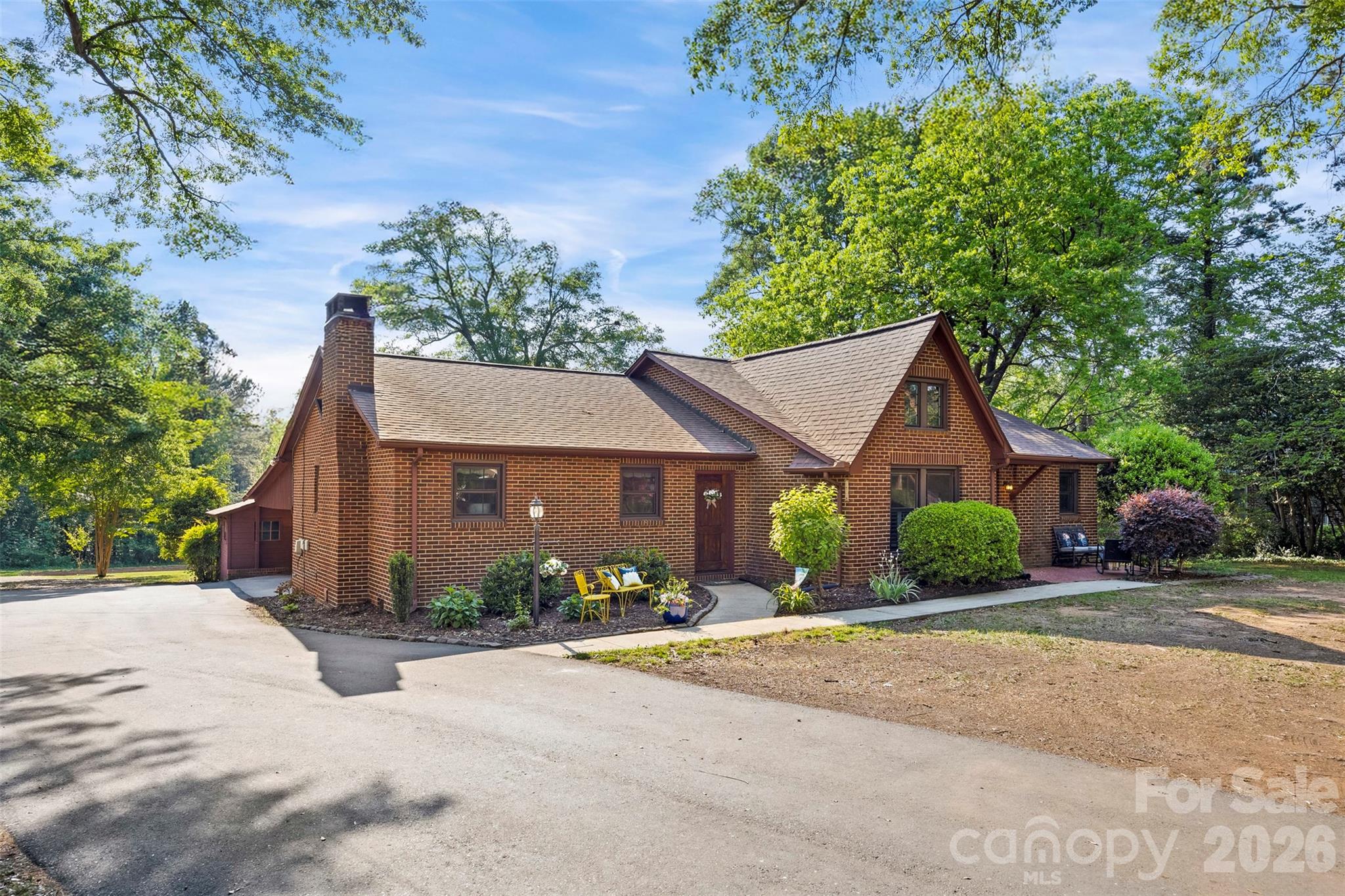 1206 South Point Road Belmont, NC 28012 - Photo 6 of 41 Gallery Image 6
