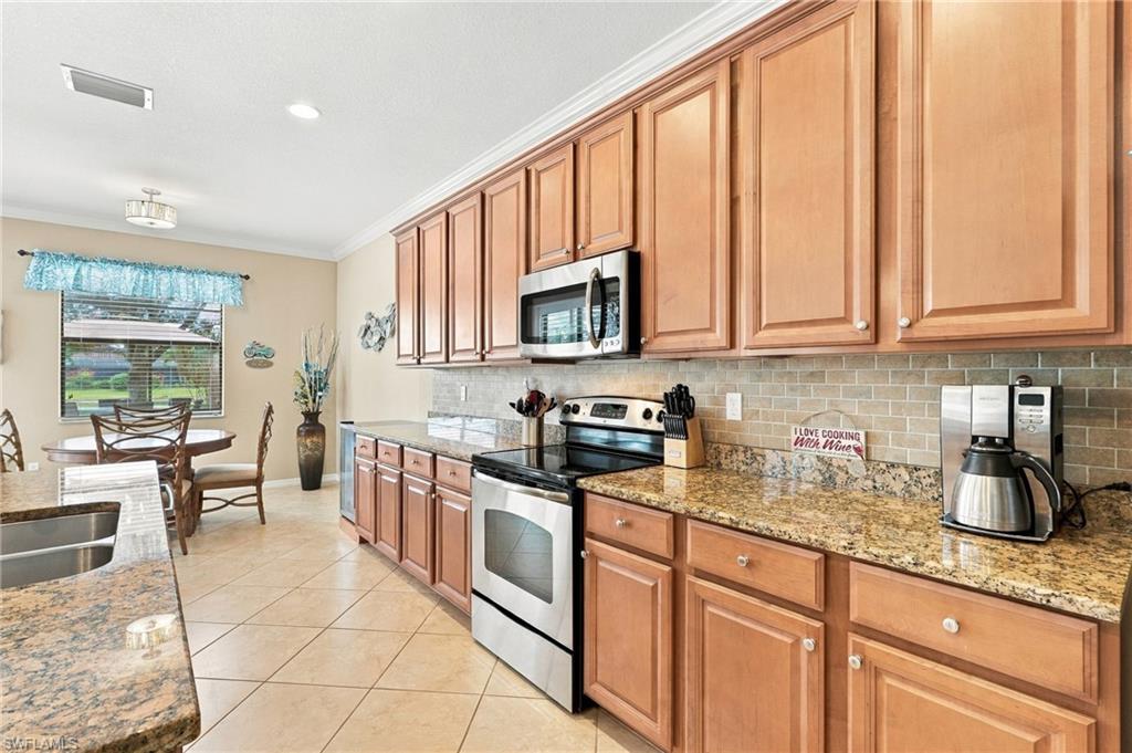 3836 Ruby Way Naples, FL 34114 - Photo 7 of 34 Gallery Image 7