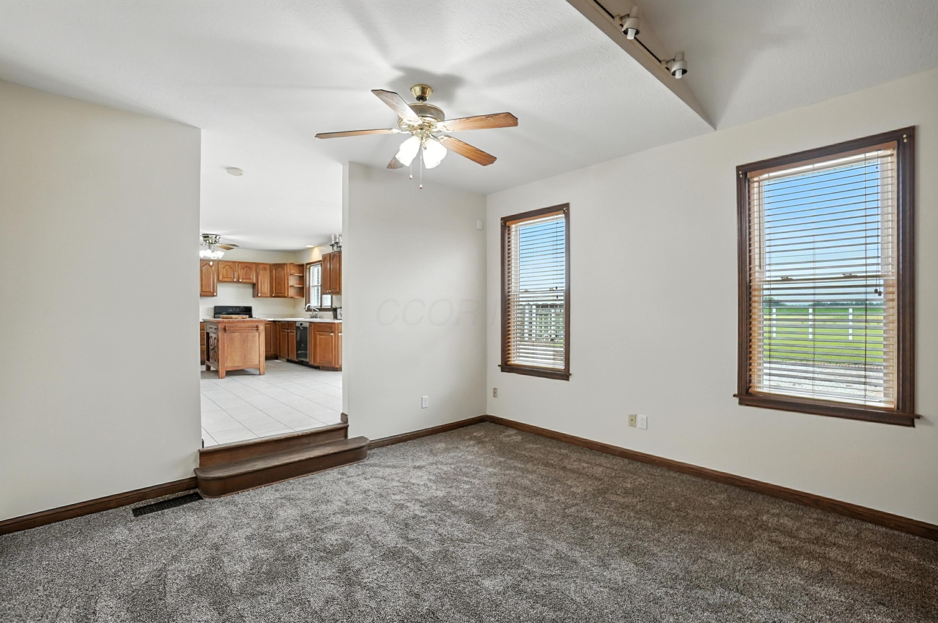 6694 Brooks-Miller Road Circleville, OH 43113 - Photo 8 of 67 011 (16)