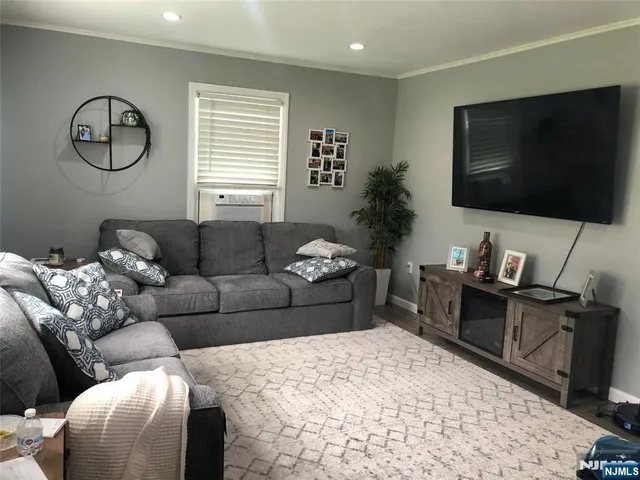 $4,000 | 16 Brookside Avenue, Pompton Plains, NJ 07444