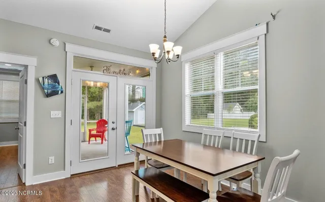 $2,200 | 112 Meadowbrook Court, Cedar Point, NC 28584