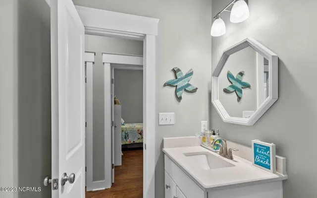 $2,200 | 112 Meadowbrook Court, Cedar Point, NC 28584