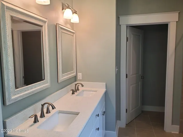 $2,200 | 112 Meadowbrook Court, Cedar Point, NC 28584