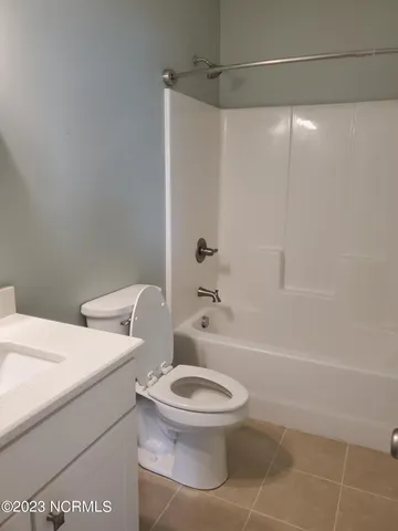 $2,200 | 112 Meadowbrook Court, Cedar Point, NC 28584