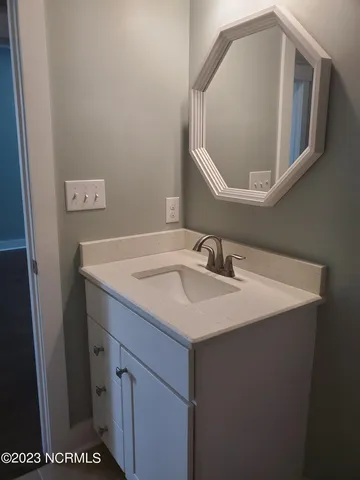 $2,200 | 112 Meadowbrook Court, Cedar Point, NC 28584