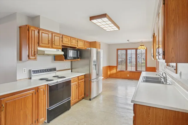 $220,000 | 107 South Center Street, Eaton Rapids, MI 48827