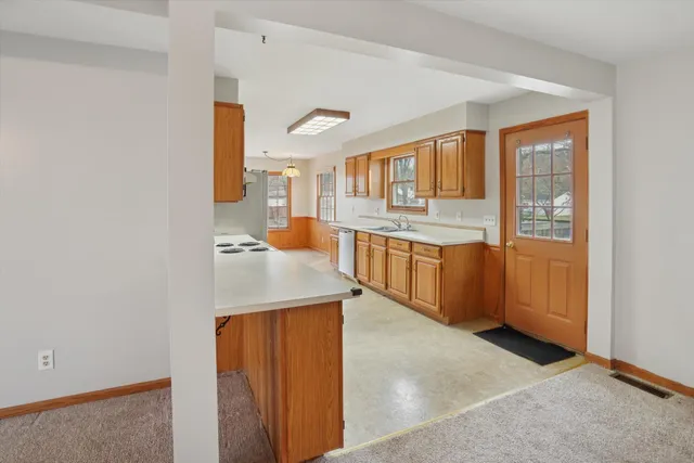 $220,000 | 107 South Center Street, Eaton Rapids, MI 48827