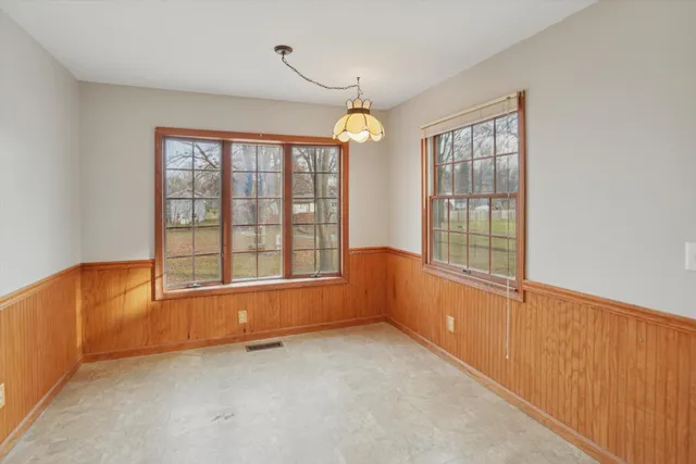 $220,000 | 107 South Center Street, Eaton Rapids, MI 48827