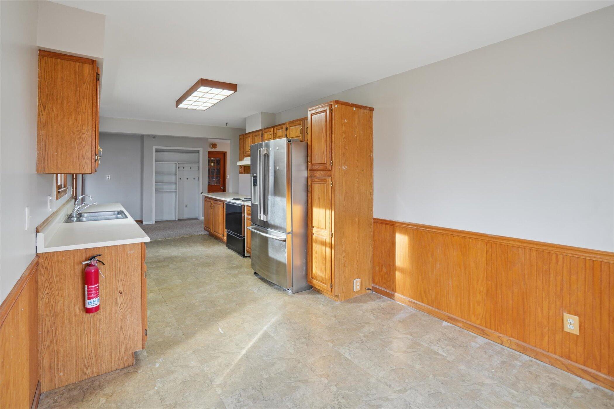 107 South Center Street Eaton Rapids, MI 48827 - Photo 17 of 34 21-107 S Center St-WindowStill-Photograp