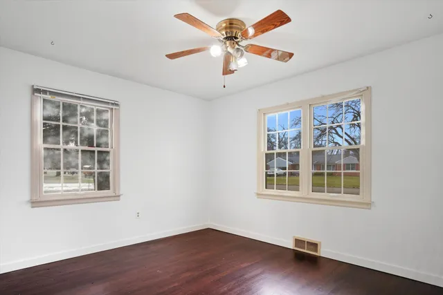 $220,000 | 107 South Center Street, Eaton Rapids, MI 48827