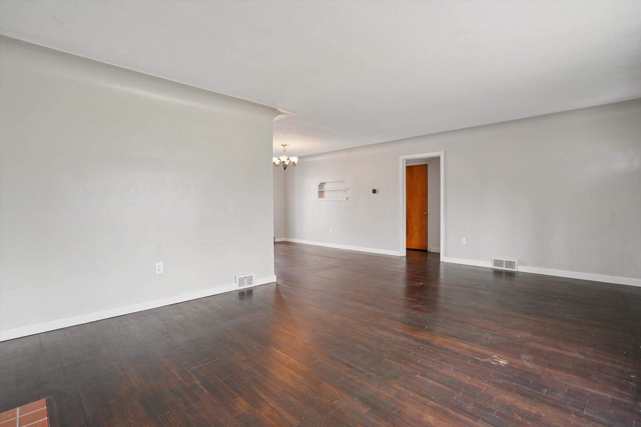 107 South Center Street Eaton Rapids, MI 48827 - Photo 8 of 34 11-107 S Center St-WindowStill-Photograp