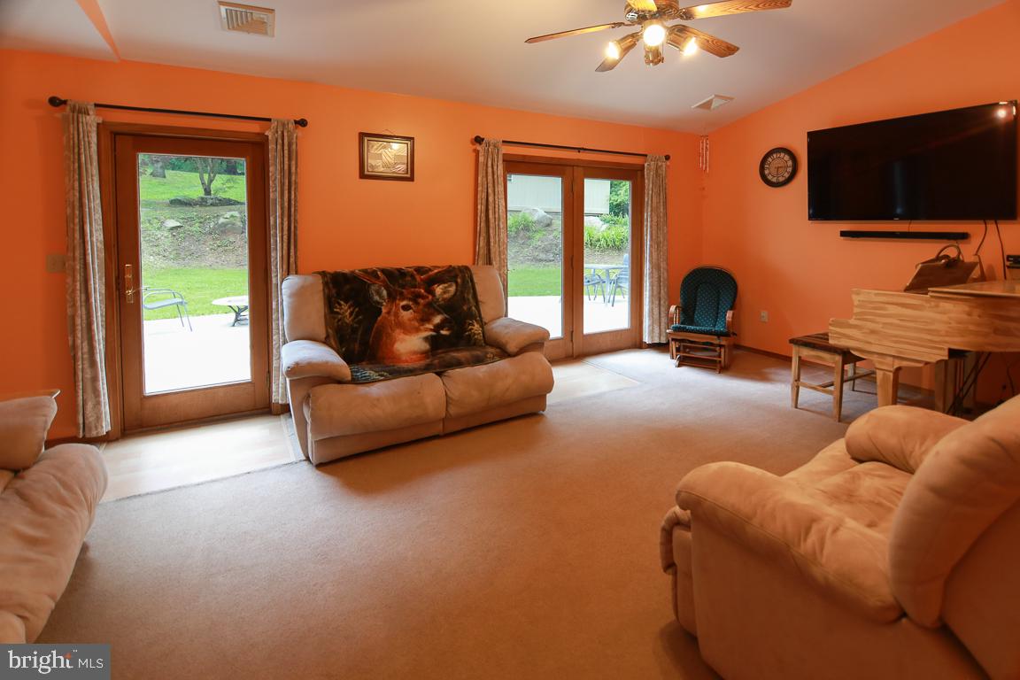 2281 South Forge Road Palmyra, PA 17078 - Photo 2 of 21 Gallery Image 2