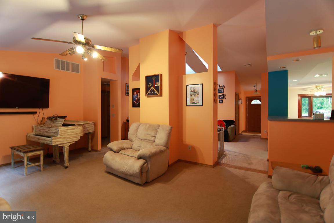 2281 South Forge Road Palmyra, PA 17078 - Photo 4 of 21 Gallery Image 4