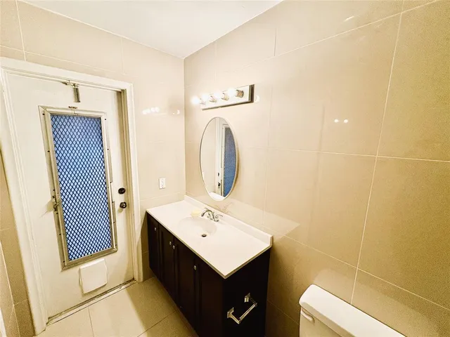 $4,185 | 7450 Southwest 15th Street, Plantation, FL 33317