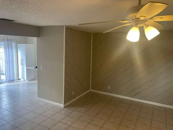 $2,200 | 7928 Kimberly Boulevard, Unit 203, North Lauderdale, FL 33068