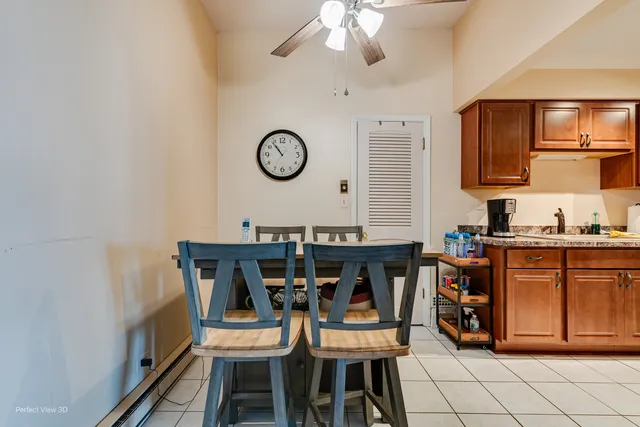 $216,000 | 4123 West 98th Street, Unit C, Oak Lawn, IL 60453