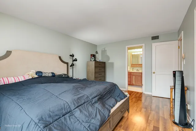 $216,000 | 4123 West 98th Street, Unit C, Oak Lawn, IL 60453