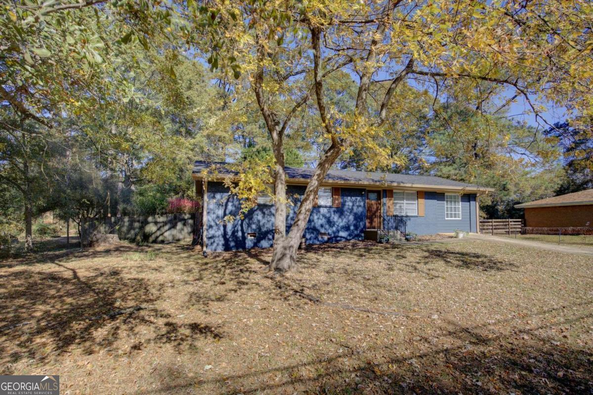 205 Emory Way Oxford, GA 30054 - Photo 2 of 27