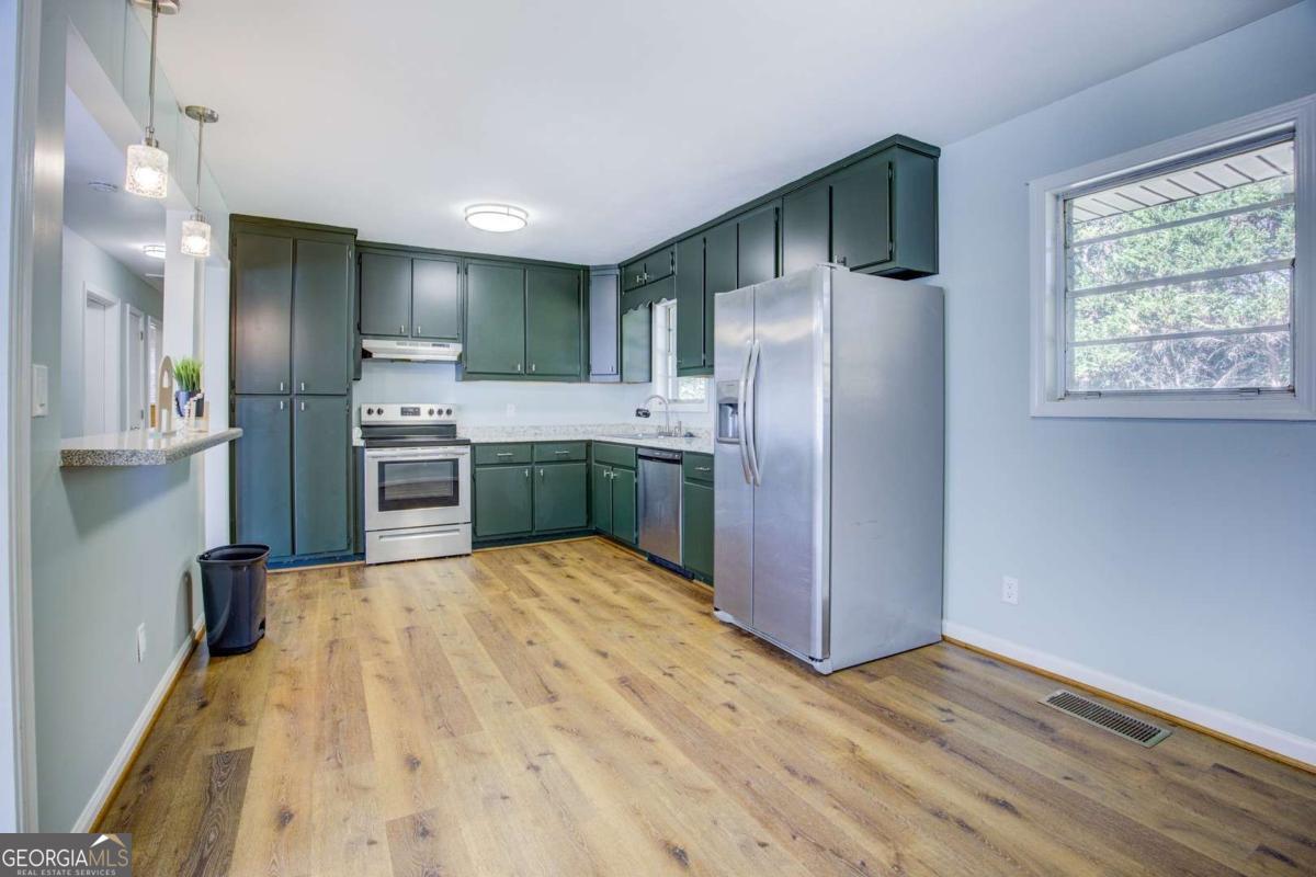 205 Emory Way Oxford, GA 30054 - Photo 10 of 27