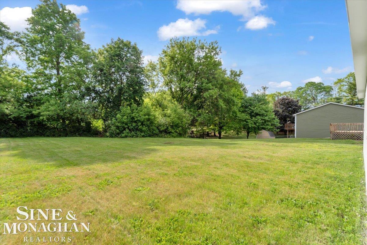 985 Fairledge Street Lake Orion, MI 48362 - Photo 28 of 40 50210387-0808a21b-158f-4fdc-9a92-b91e92618d88.JPG