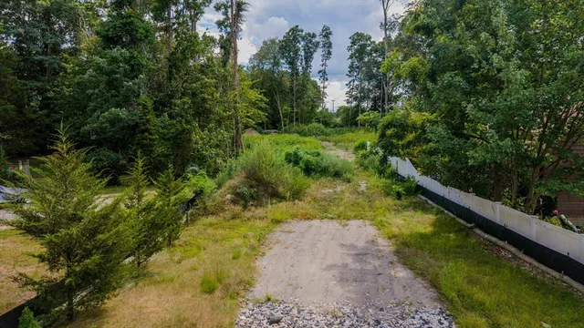 $210,000 | 125 R Middleboro Avenue, Taunton, MA 02718