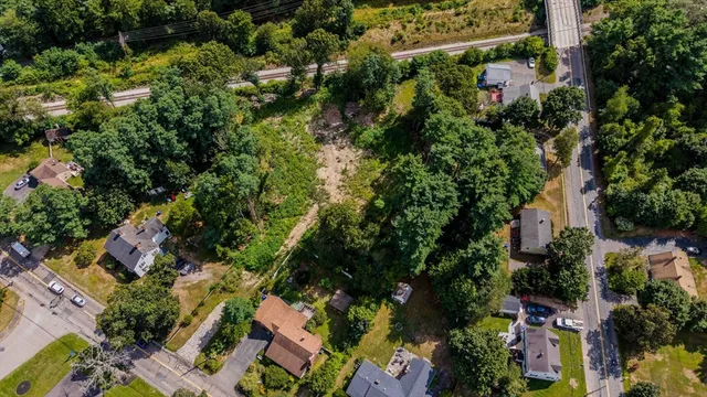 $210,000 | 125 R Middleboro Avenue, Taunton, MA 02718