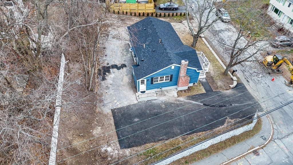 3 Derry Road Methuen, MA 01844 - Photo 4 of 42 Gallery Image 4