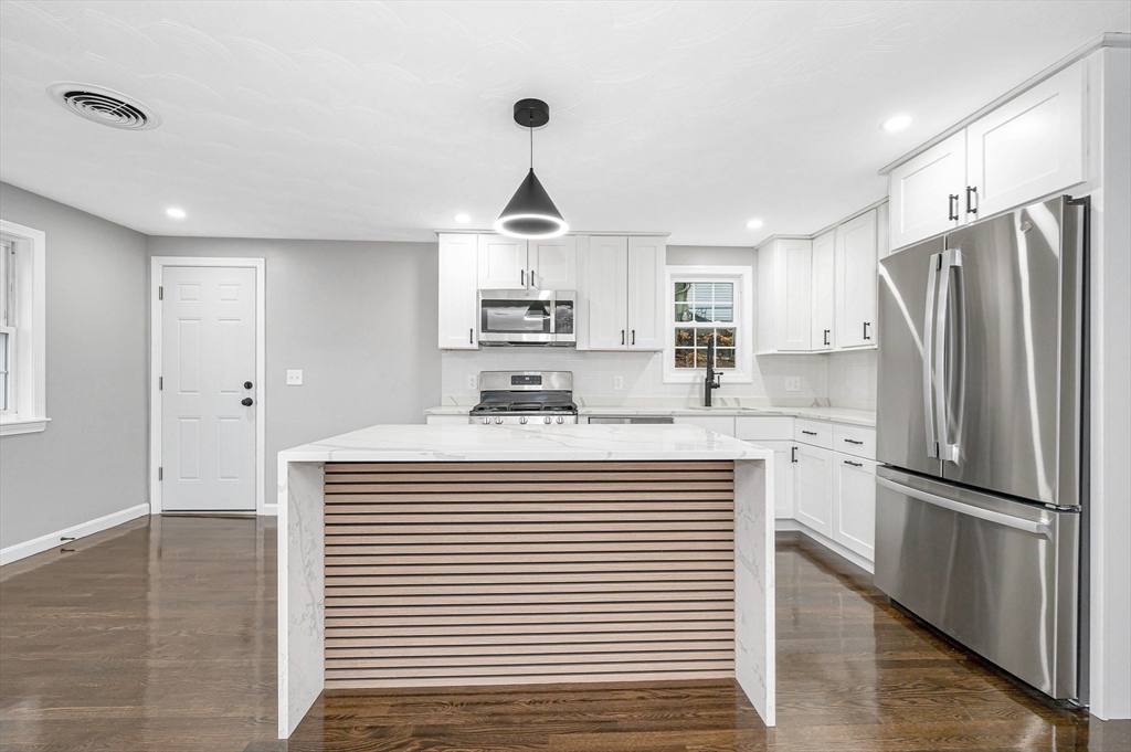 3 Derry Road Methuen, MA 01844 - Photo 10 of 42 Gallery Image 10