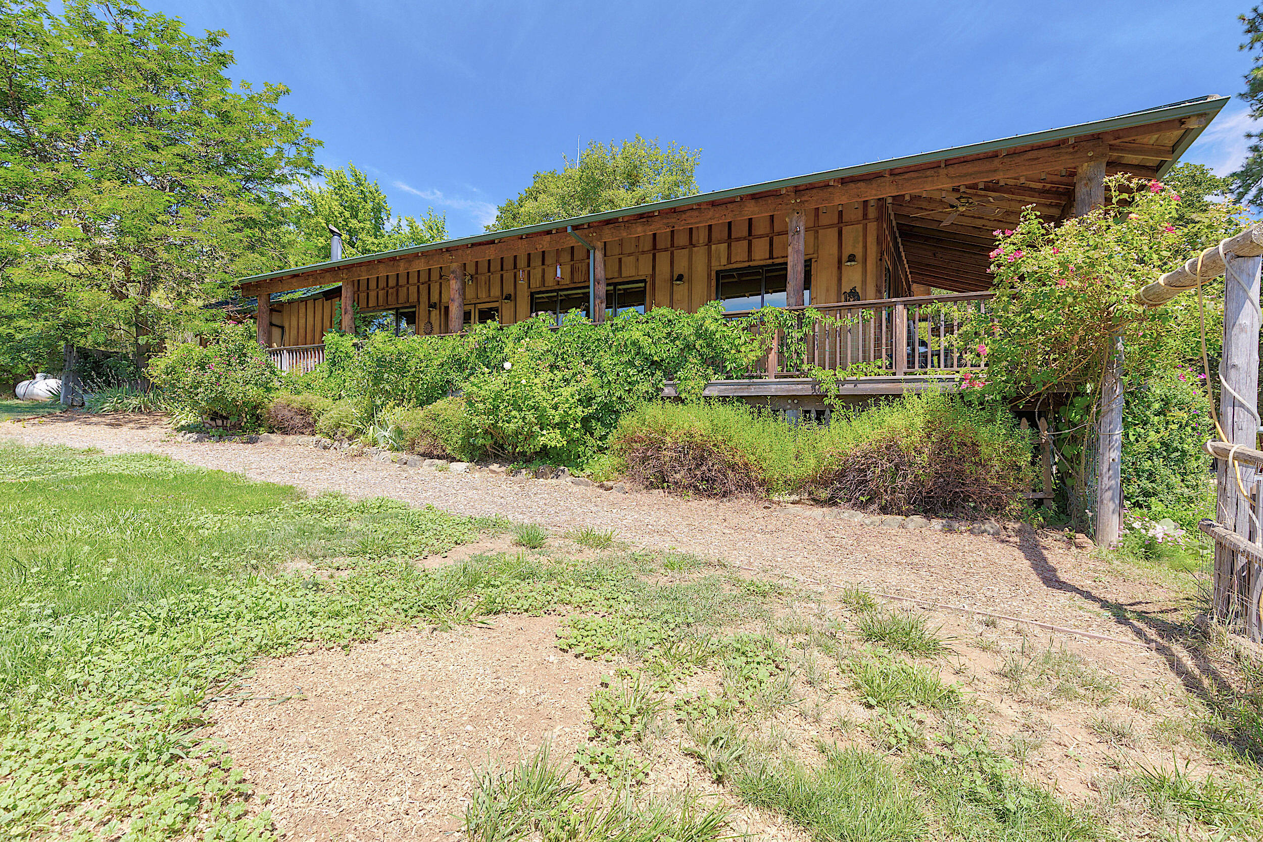 13615 Water Gap Road Williams, OR 97544 - Photo 27 of 75 Gallery Image 27