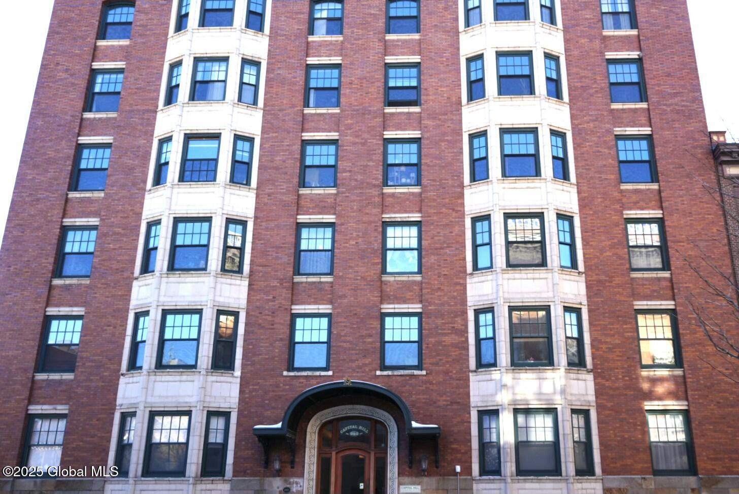 352 State Street, Unit 6A Albany, NY 12210 - Photo 2 of 29 DSC01805