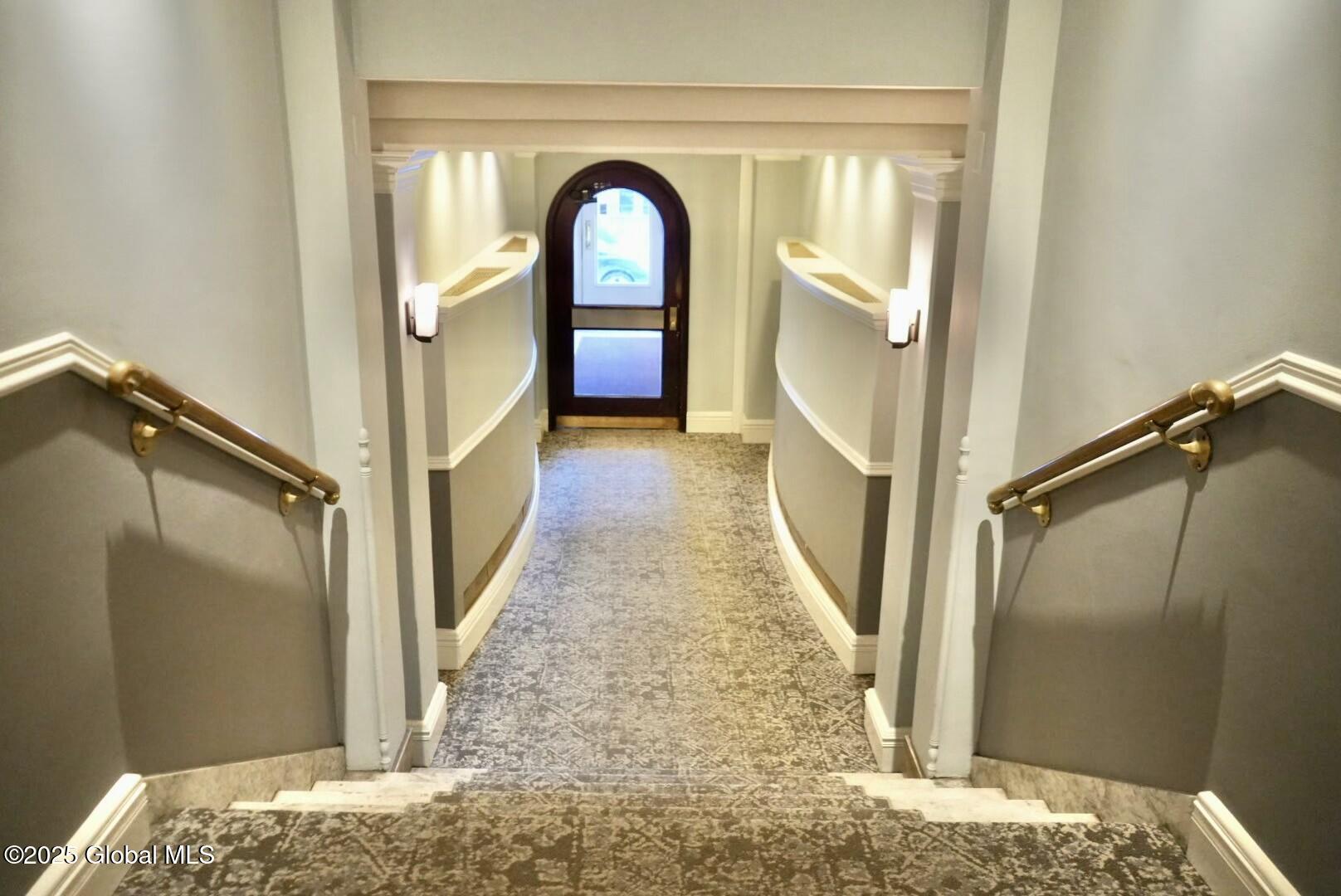 352 State Street, Unit 6A Albany, NY 12210 - Photo 3 of 29 DSC01795 2