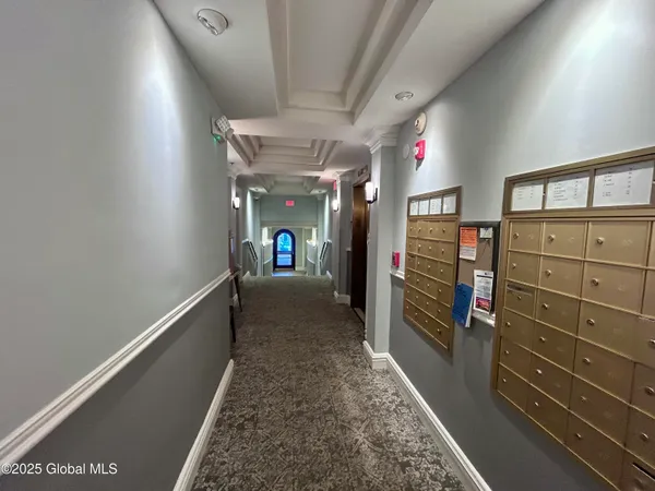 $2,500 | 352 State Street, Unit 6A, Albany, NY 12210