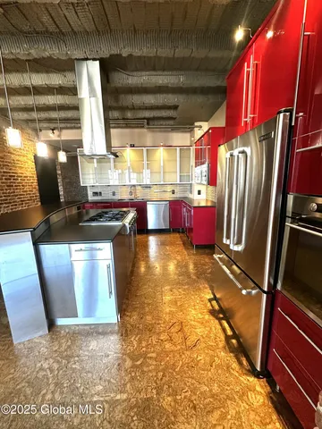 $2,500 | 352 State Street, Unit 6A, Albany, NY 12210